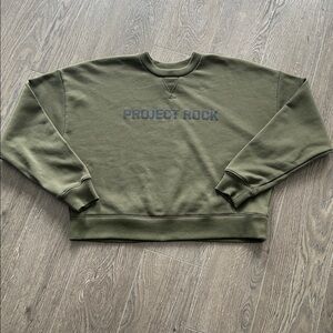 Under Armour Women's Project Rock Charged Cotton Terry Fleece Crew - Large